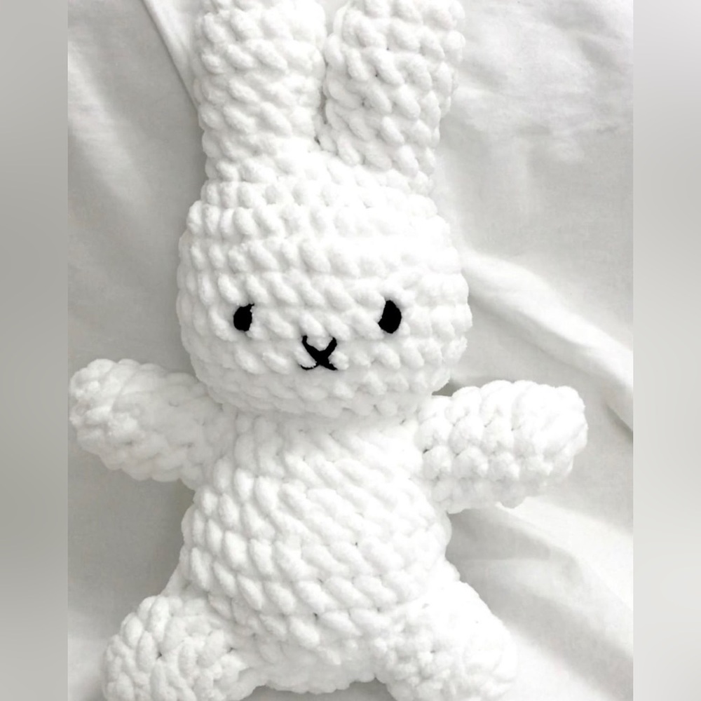Fluffy Miffy crochet 100% handmade